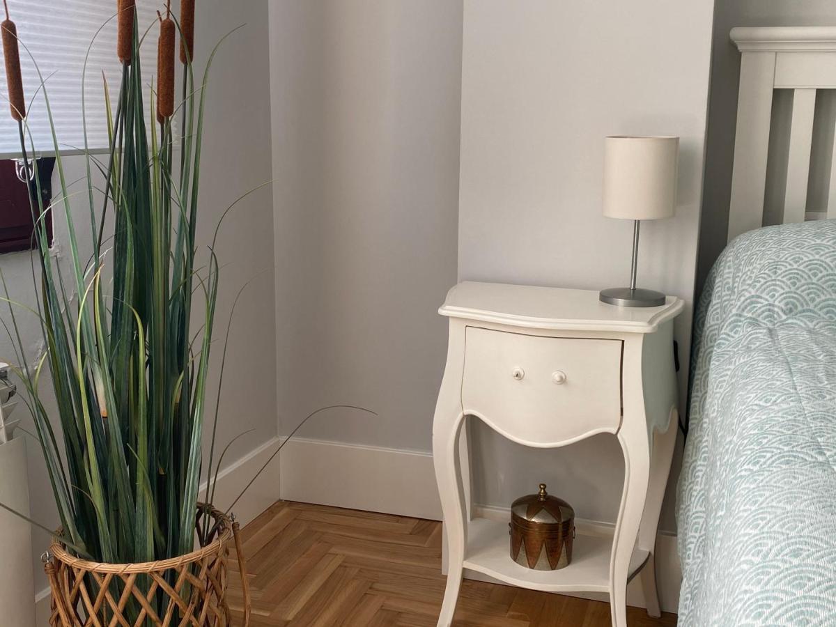 Apartamento Ideal A La Entrada De Salamanca !!! Santa Marta de Tormes Luaran gambar