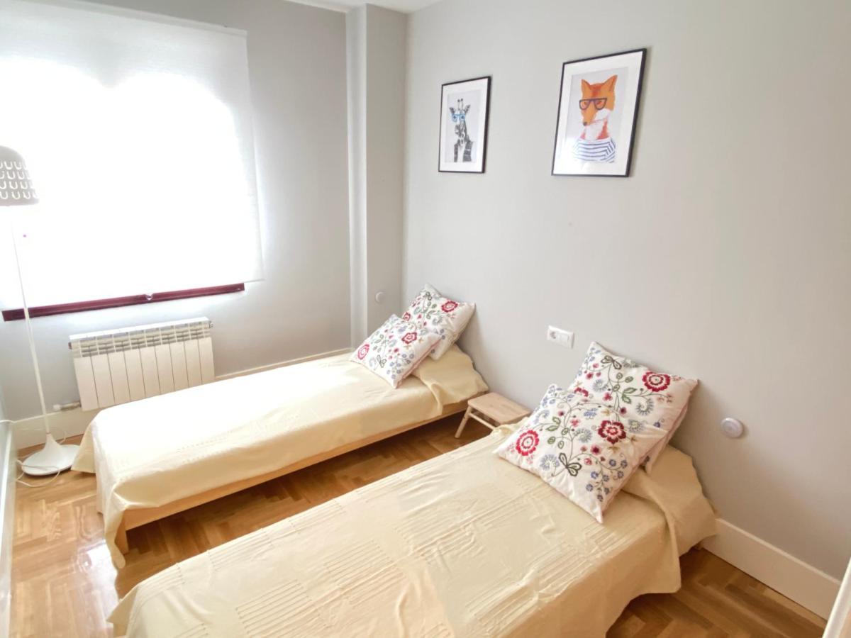 Apartamento Ideal A La Entrada De Salamanca !!! Santa Marta de Tormes Luaran gambar