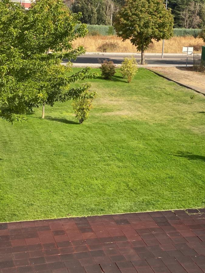 Apartamento Ideal A La Entrada De Salamanca !!! Santa Marta de Tormes Luaran gambar