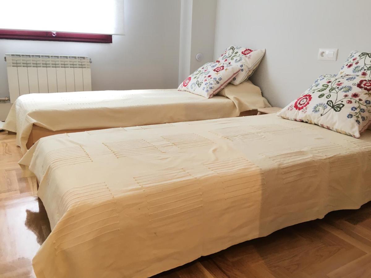 Apartamento Ideal A La Entrada De Salamanca !!! Santa Marta de Tormes Luaran gambar