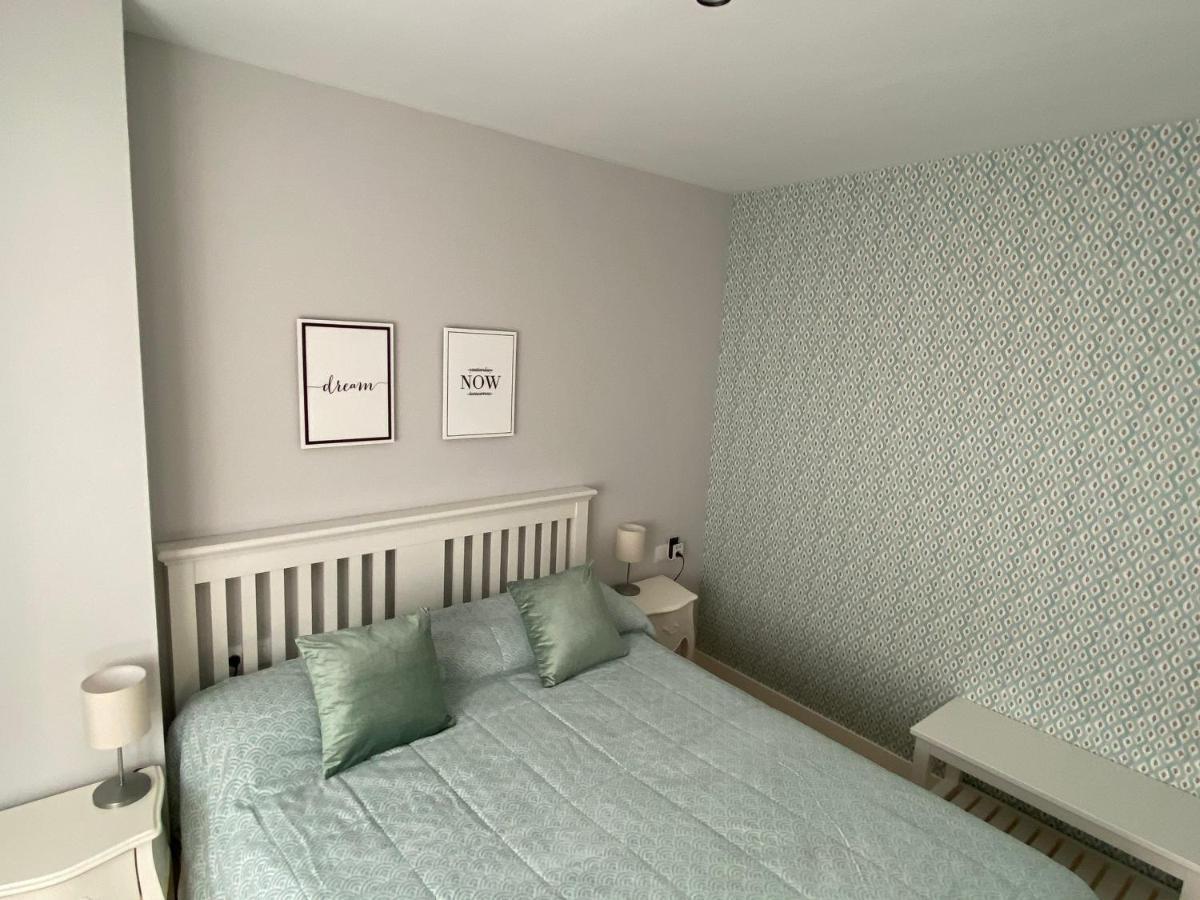 Apartamento Ideal A La Entrada De Salamanca !!! Santa Marta de Tormes Luaran gambar