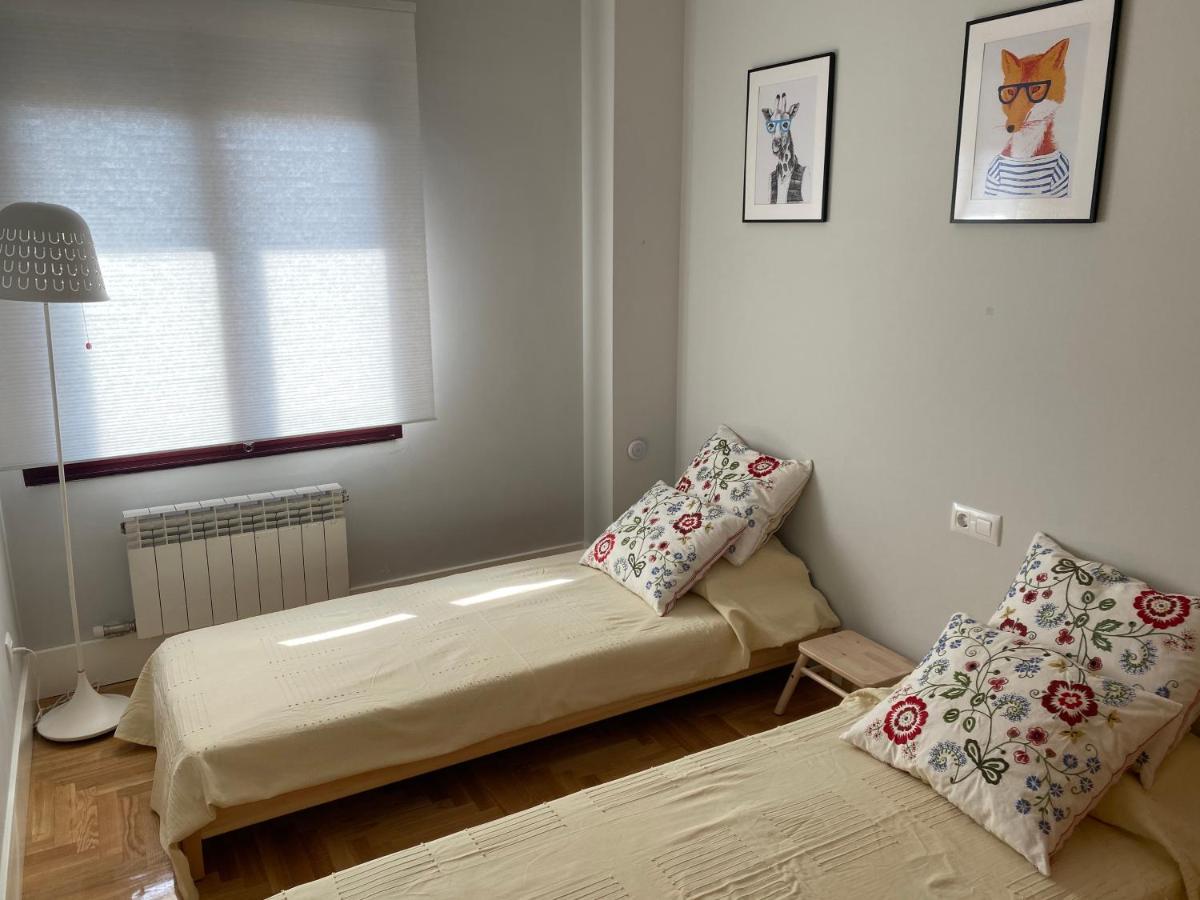 Apartamento Ideal A La Entrada De Salamanca !!! Santa Marta de Tormes Luaran gambar